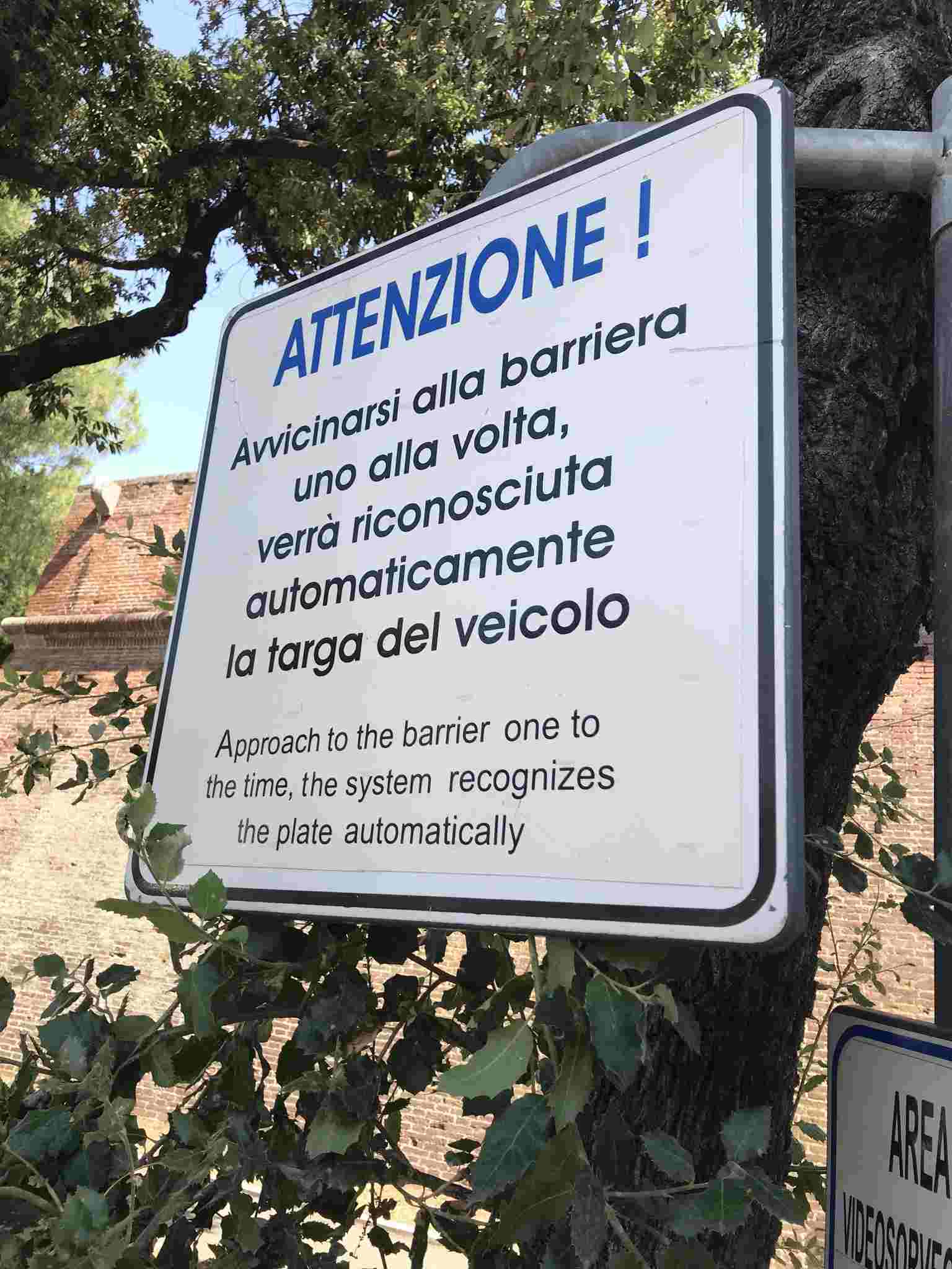 Bitte ziehen Sie keine Parkkarte